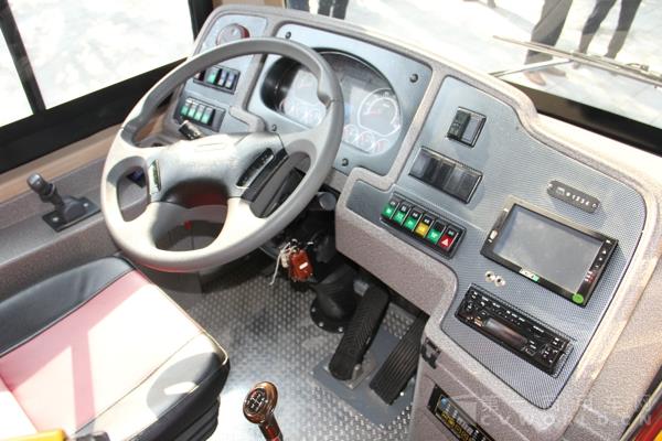 恒瑞系列城市客車(chē)CKZ6116HNA5 (5).jpg
