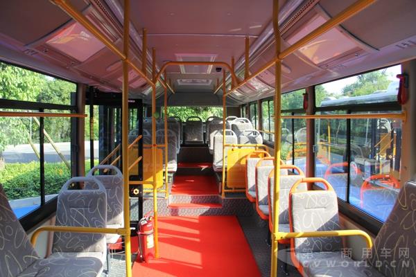 恒瑞系列城市客車(chē)CKZ6116HNA5 (4).jpg