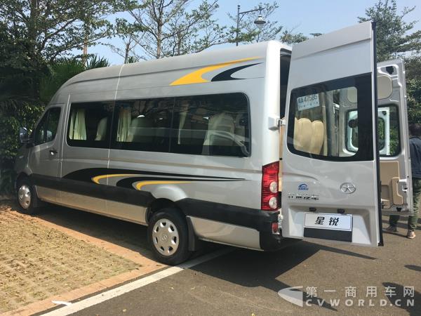 二代江淮星銳6系長軸車型，17座，搭載江淮2.7CTl 國五柴油發(fā)動(dòng)機(jī)10.jpg
