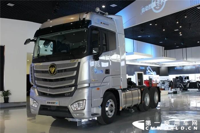 【第一商用車網(wǎng) 原創(chuàng)】2020年一季度，“大疫”突襲，沒有一個行業(yè)能獨善其身。這其中，產(chǎn)業(yè)鏈長，牽一發(fā)而動全身的汽車行業(yè)受影響尤為巨大。在疫情最嚴(yán)重的2月份，國內(nèi)汽車市場大降近8成，表現(xiàn)稍好一些的商用車市場也下降了超6成。