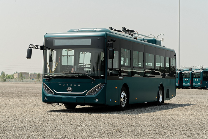 中亞市場占有率高達100%！又一批量宇通雙源無軌電車陸續(xù)交付哈薩克斯坦3.png