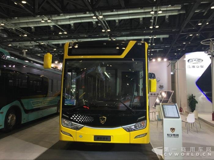 通聯(lián)插電式混合動(dòng)力城市客車(chē)