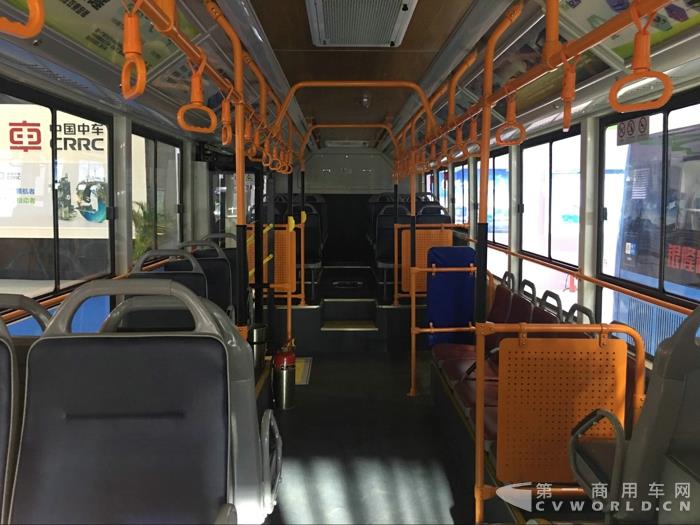 銀隆12米鎂鋁合金純電動(dòng)公交車(chē)