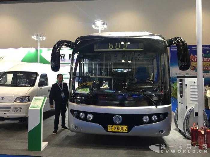 東風(fēng)襄旅DFA6100EV純電動(dòng)城市公交車(chē)