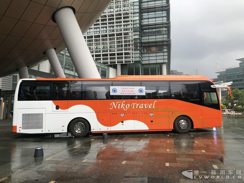 申龍SLK6116HKB歐六柴油客車，全部采用奔馳底盤