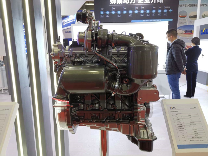 蜂巢動力HY4D20M柴油機，排量1996ml