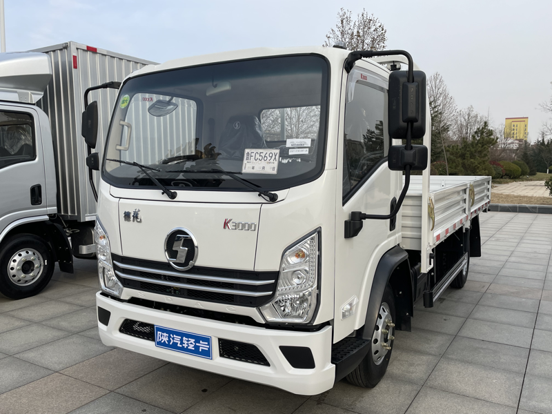 1號(hào)展車(chē)：陜汽輕卡K3000-J6-WP2.3Q-5J30T-B車(chē)型