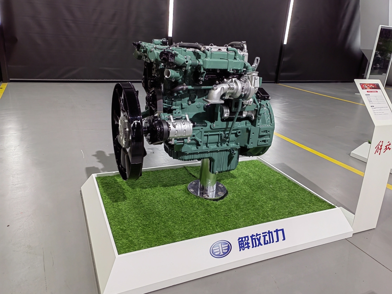 解放動力CA4DH-E6系列柴油機(jī)（3.8L）